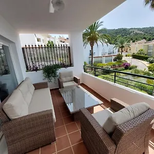 Luxurious 3 Bedroom In The Heart Of Alhaurin Golf Apartamento